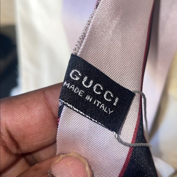 Gucci  Beige  and  Black  Patterned Men's Tie scarf - Picture 3 of 3